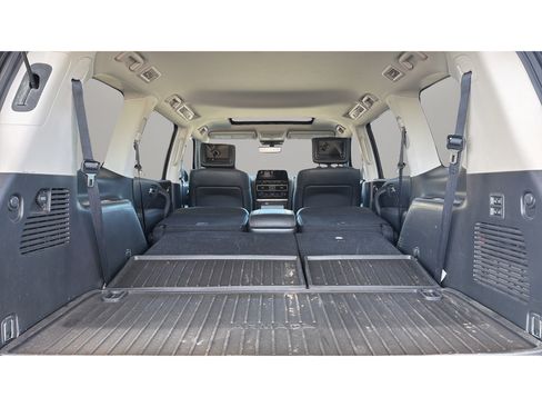 Certified 2023 Nissan Armada Platinum w/ Captain's Chairs Package AWD/4WD image 14