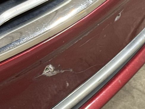 Used 2015 Chrysler Town & Country Touring image 39