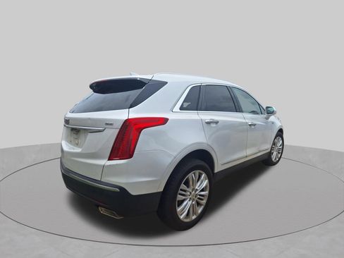 Used 2019 Cadillac XT5 Premium Luxury FWD image 5