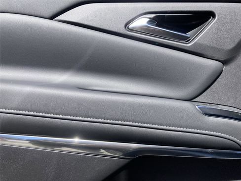 New 2026 Chevrolet Traverse LT w/ LPO, Floor Liner Package image 17