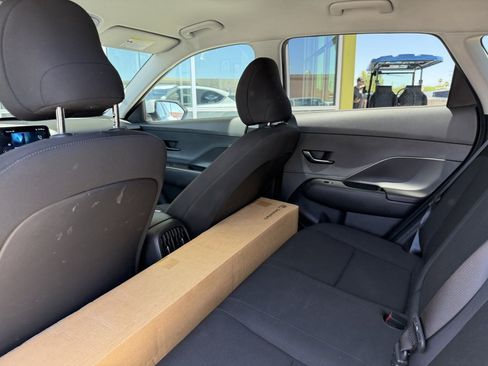 Used 2025 Hyundai Kona SEL AWD/4WD image 33