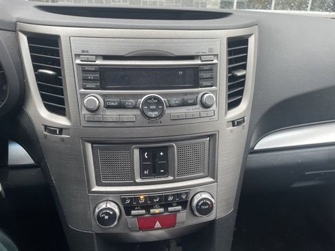 Used 2011 Subaru Outback 2.5i Premium w/ All-Weather Pkg image 17