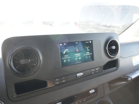 Used 2022 Mercedes-Benz Sprinter 144 Cargo image 25