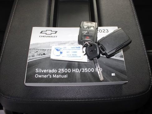 Used 2023 Chevrolet Silverado 2500 LT image 28