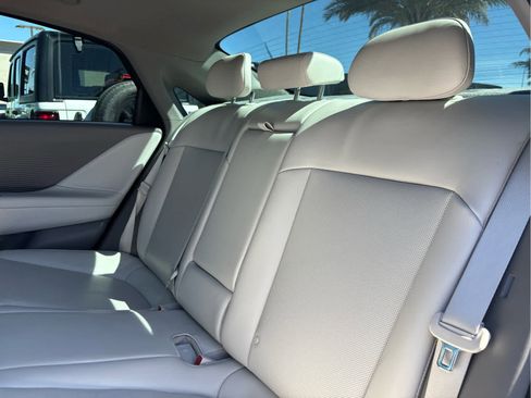 Used 2024 Hyundai Ioniq 6 SEL image 11