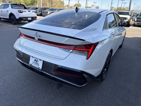 New 2026 Hyundai Elantra SEL Sport Premium image 4