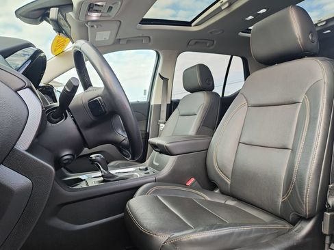 Used 2020 Chevrolet Traverse Premier FWD image 13