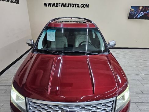Used 2016 Ford Explorer Platinum image 4