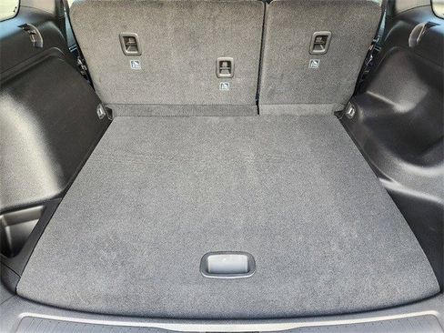 New 2025 Jeep Grand Cherokee Altitude image 31