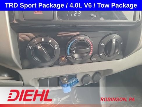 Used 2012 Toyota Tacoma 4x4 Access Cab V6 w/ TRD Sport Pkg image 14