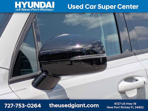 Used 2023 Kia Sorento SX AWD/4WD image 11