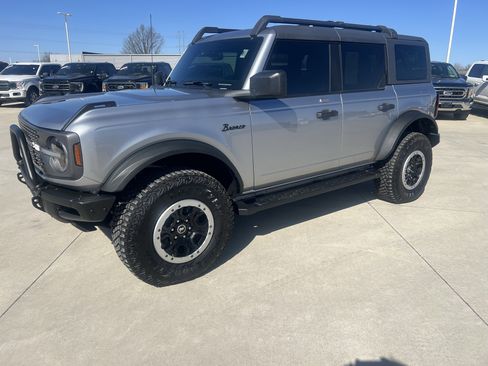 Used 2023 Ford Bronco Badlands w/ Sasquatch Package image 10