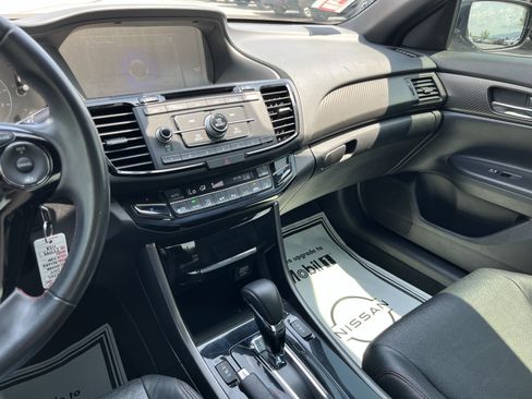 Used 2017 Honda Accord Sport Special Edition image 25
