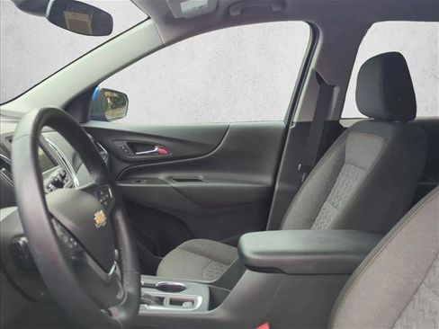 Used 2024 Chevrolet Equinox LT image 11