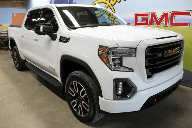 Certified 2022 GMC Sierra 1500 AT4 w/ AT4 Premium Package AWD/4WD image 3