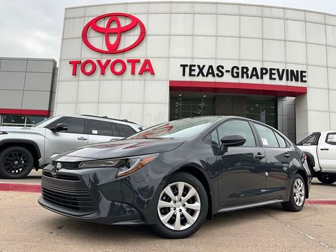 New 2026 Toyota Corolla LE image 2