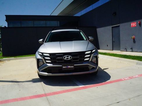 New 2026 Hyundai Tucson SEL FWD image 2