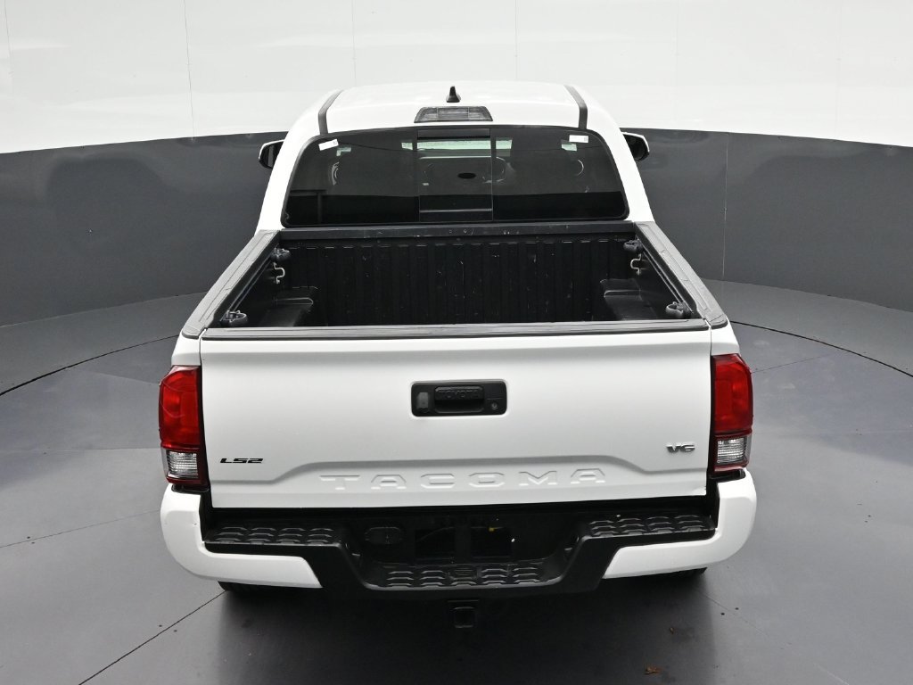 Used 2022 Toyota Tacoma SR5 w/ Technology Package RWD image 20
