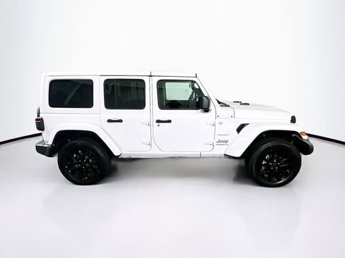Used 2024 Jeep Wrangler Unlimited Sahara AWD/4WD image 5