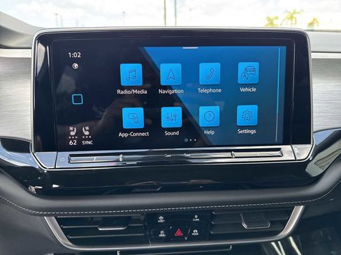 Used 2026 Volkswagen Atlas Cross Sport SE image 34