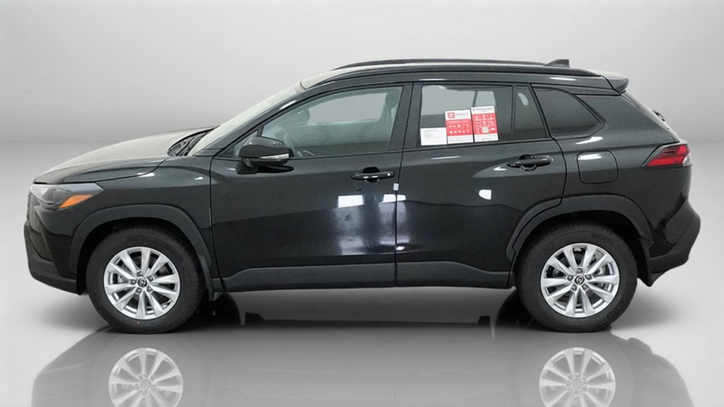 New 2026 Toyota Corolla Cross LE FWD image 6