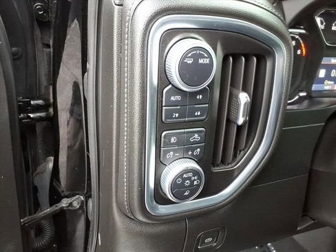 Used 2021 GMC Sierra 1500 SLT image 29
