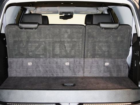 Used 2017 GMC Yukon SLT image 67