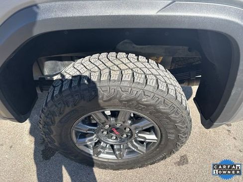 Used 2025 GMC Sierra 1500 AT4X image 38