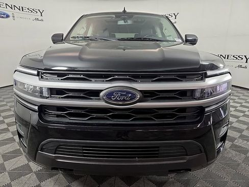 Used 2022 Ford Expedition XLT AWD/4WD image 3
