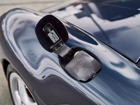 Used 1997 Porsche 911 Turbo image 10