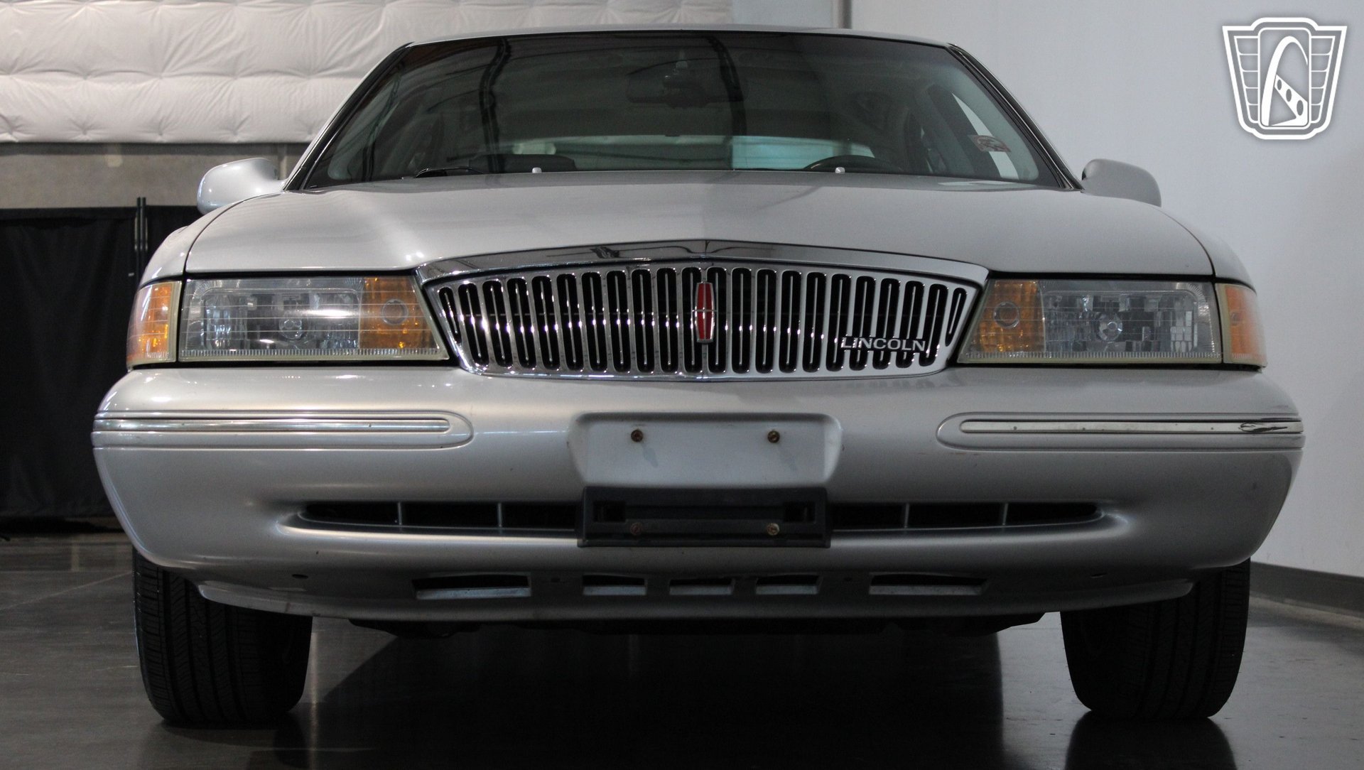 Used 1996 Lincoln Continental FWD image 21