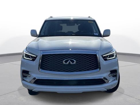 Used 2021 INFINITI QX80 Luxe w/ All-Season Package image 3