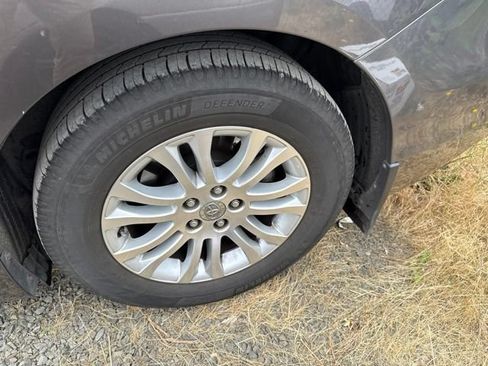 Used 2013 Toyota Sienna XLE FWD image 19