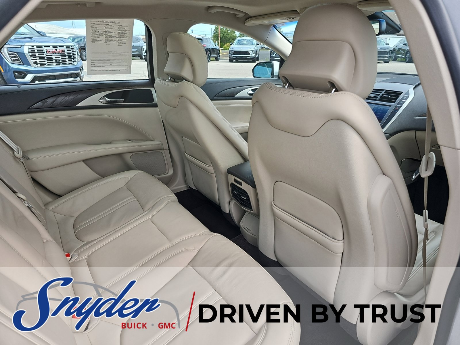 Used 2018 Lincoln MKZ Select w/ Select Plus Package AWD/4WD image 26