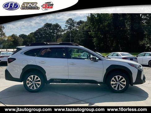 Used 2024 Subaru Outback Premium AWD/4WD image 8