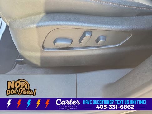 Used 2022 Cadillac XT4 Sport w/ Driver Assist Package FWD image 13