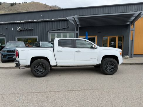 Used 2018 GMC Canyon SLT w/ Driver Alert Package AWD/4WD image 12