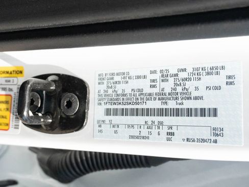 Used 2025 Ford F150 XLT w/ Equipment Group 302A MID RWD image 33