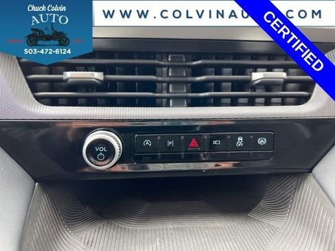 Certified 2025 Ford Explorer ST-Line w/ ST-Line Street Pack image 20