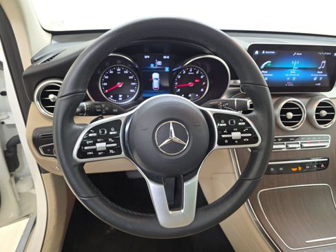 Used 2022 Mercedes-Benz GLC 300 image 8