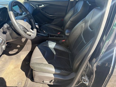 Used 2018 Ford Focus Titanium image 5