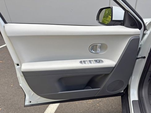 Used 2024 Hyundai Ioniq 5 SE image 37