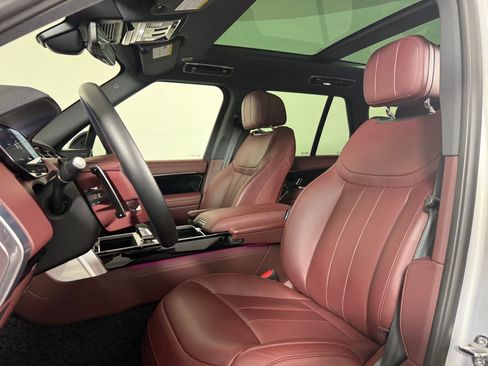 Certified 2025 Land Rover Range Rover SE AWD/4WD image 4