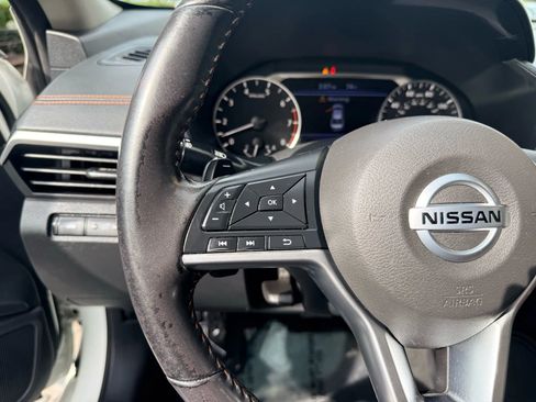 Used 2022 Nissan Altima 2.5 SR w/ Midnight Edition Package image 26