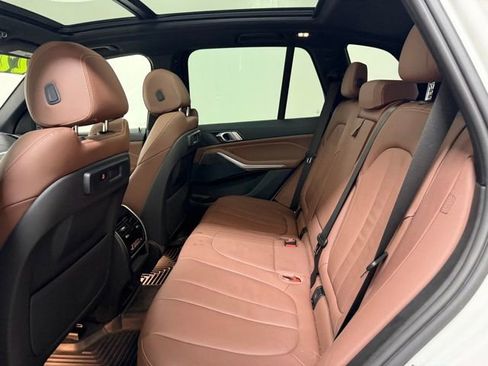 Used 2022 BMW X5 xDrive40i w/ Premium Package image 23