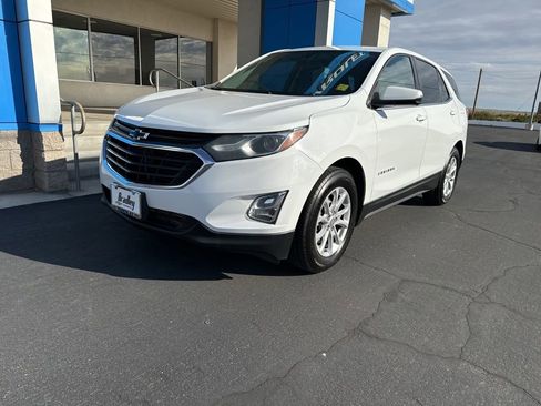 Used 2018 Chevrolet Equinox LT FWD image 12