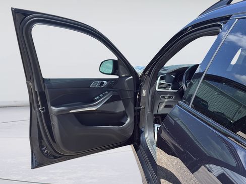 Used 2019 BMW X7 xDrive40i w/ Premium Package AWD/4WD image 20