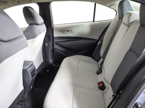 Used 2022 Toyota Corolla LE FWD image 29