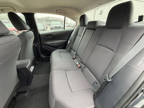 Used 2025 Toyota Corolla LE image 36