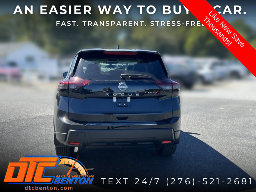 Used 2026 Nissan Rogue SV FWD image 5